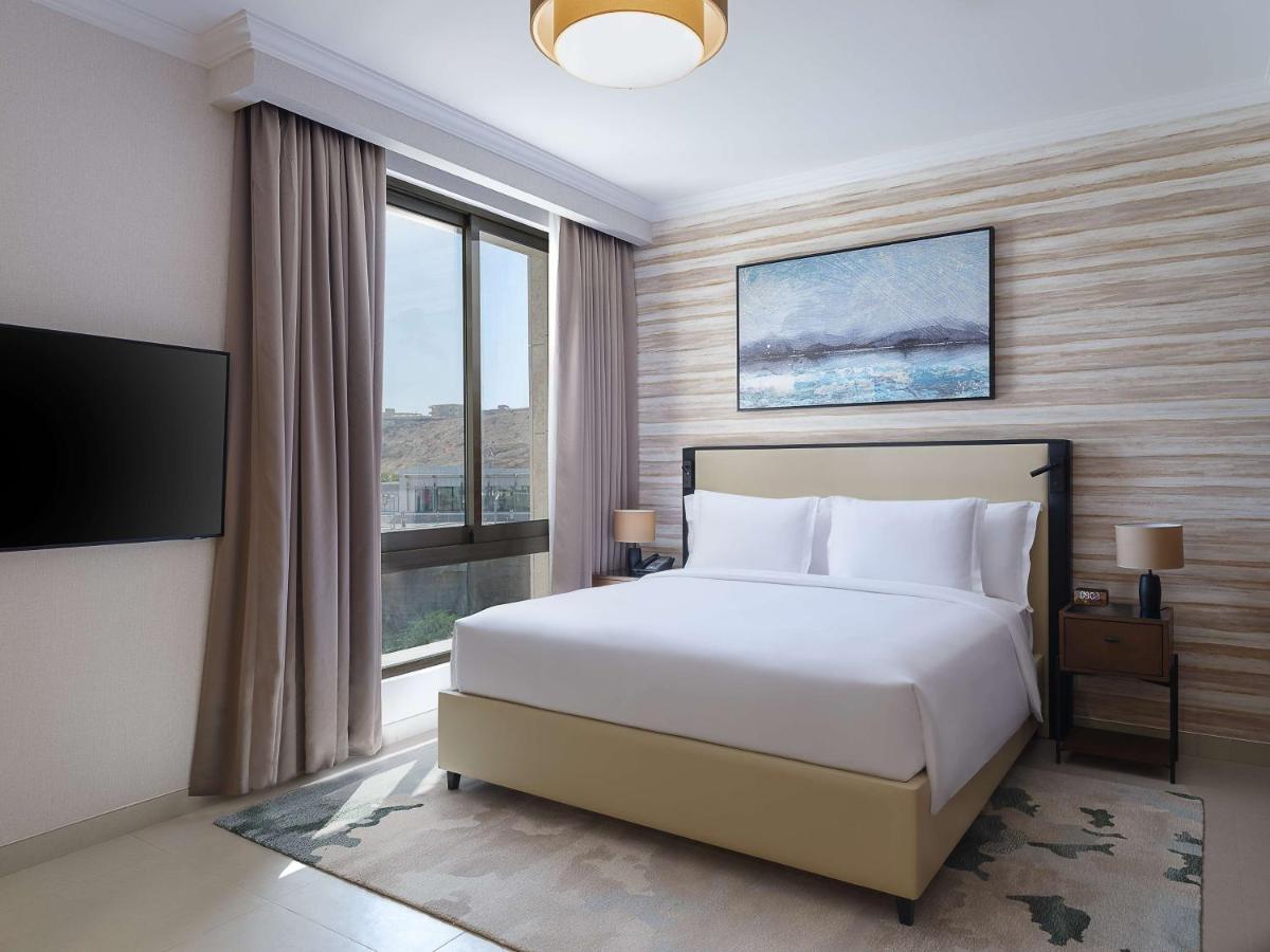Doubletree By Hilton Muscat Qurum Екстер'єр фото