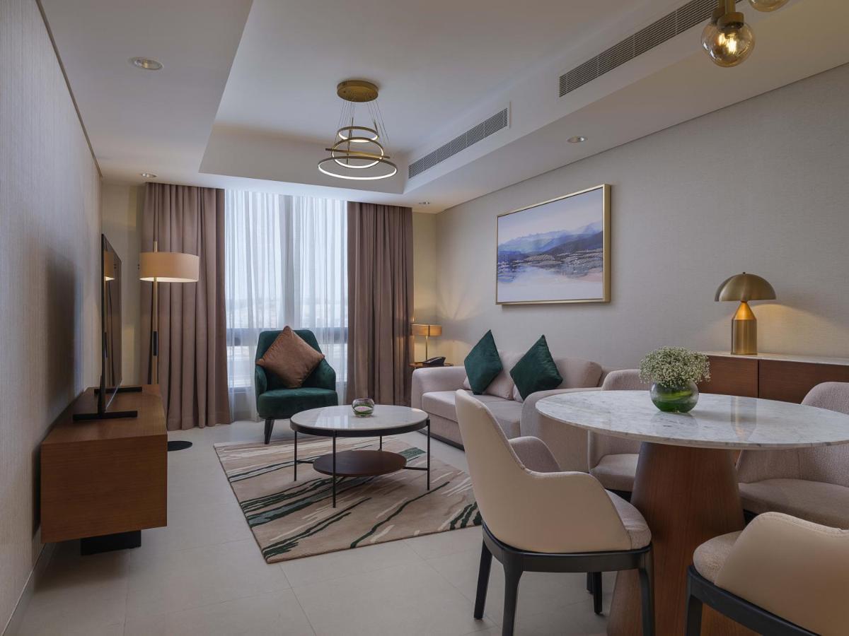 Doubletree By Hilton Muscat Qurum Екстер'єр фото