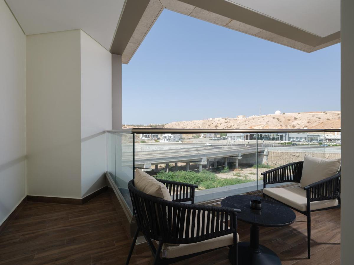 Doubletree By Hilton Muscat Qurum Екстер'єр фото
