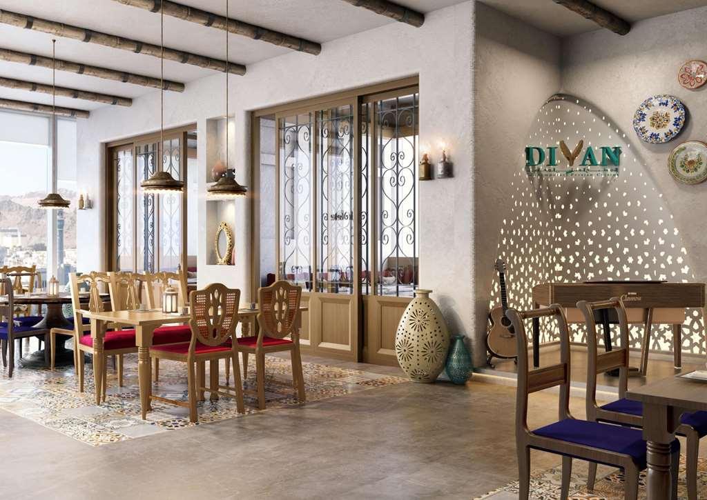 Doubletree By Hilton Muscat Qurum Ресторан фото