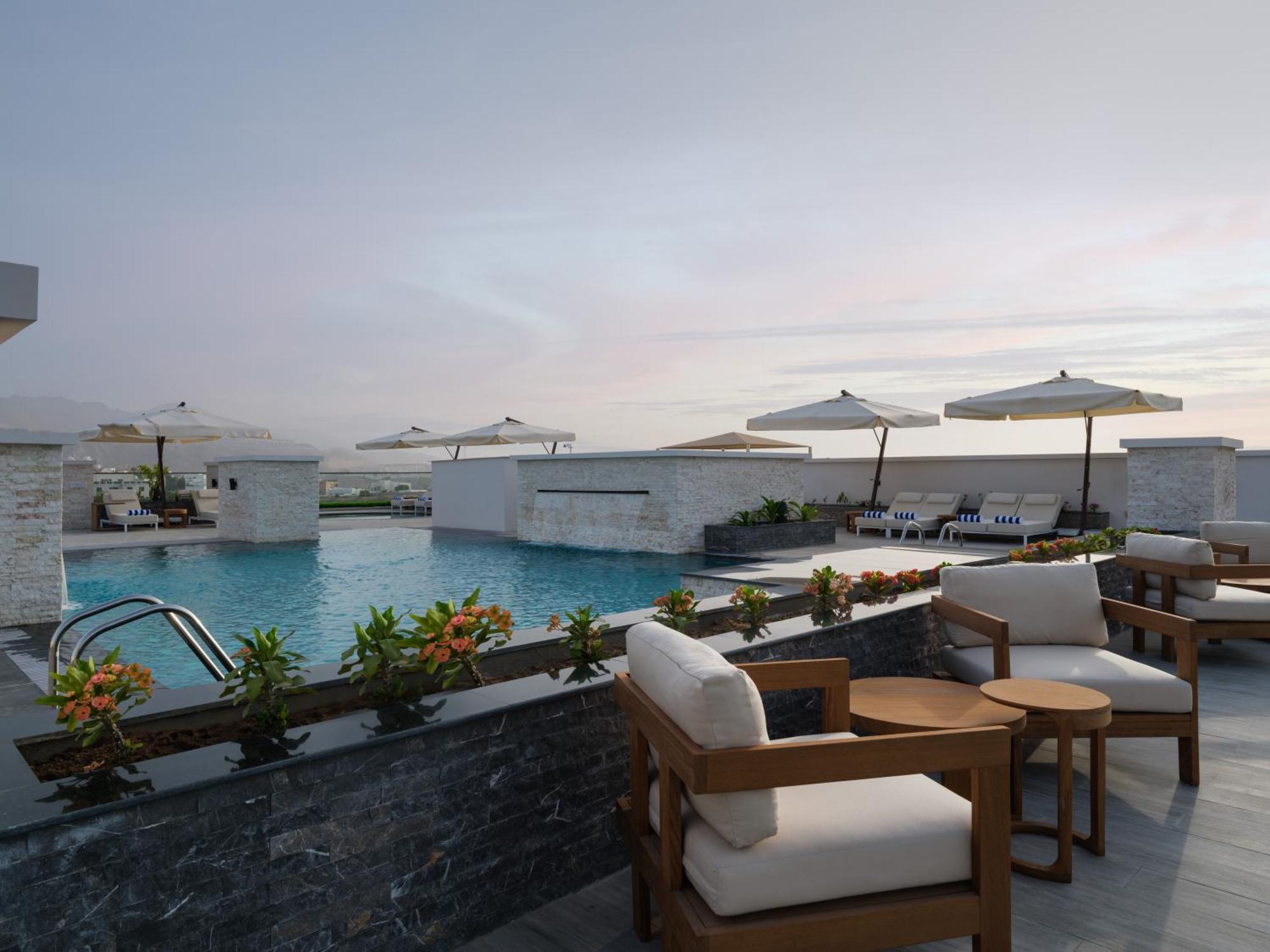 Doubletree By Hilton Muscat Qurum Екстер'єр фото