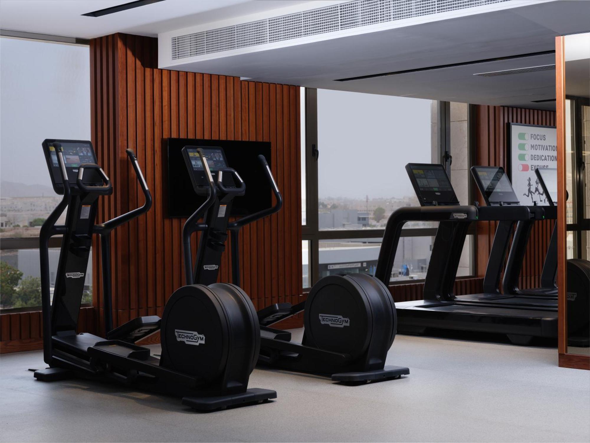 Doubletree By Hilton Muscat Qurum Екстер'єр фото
