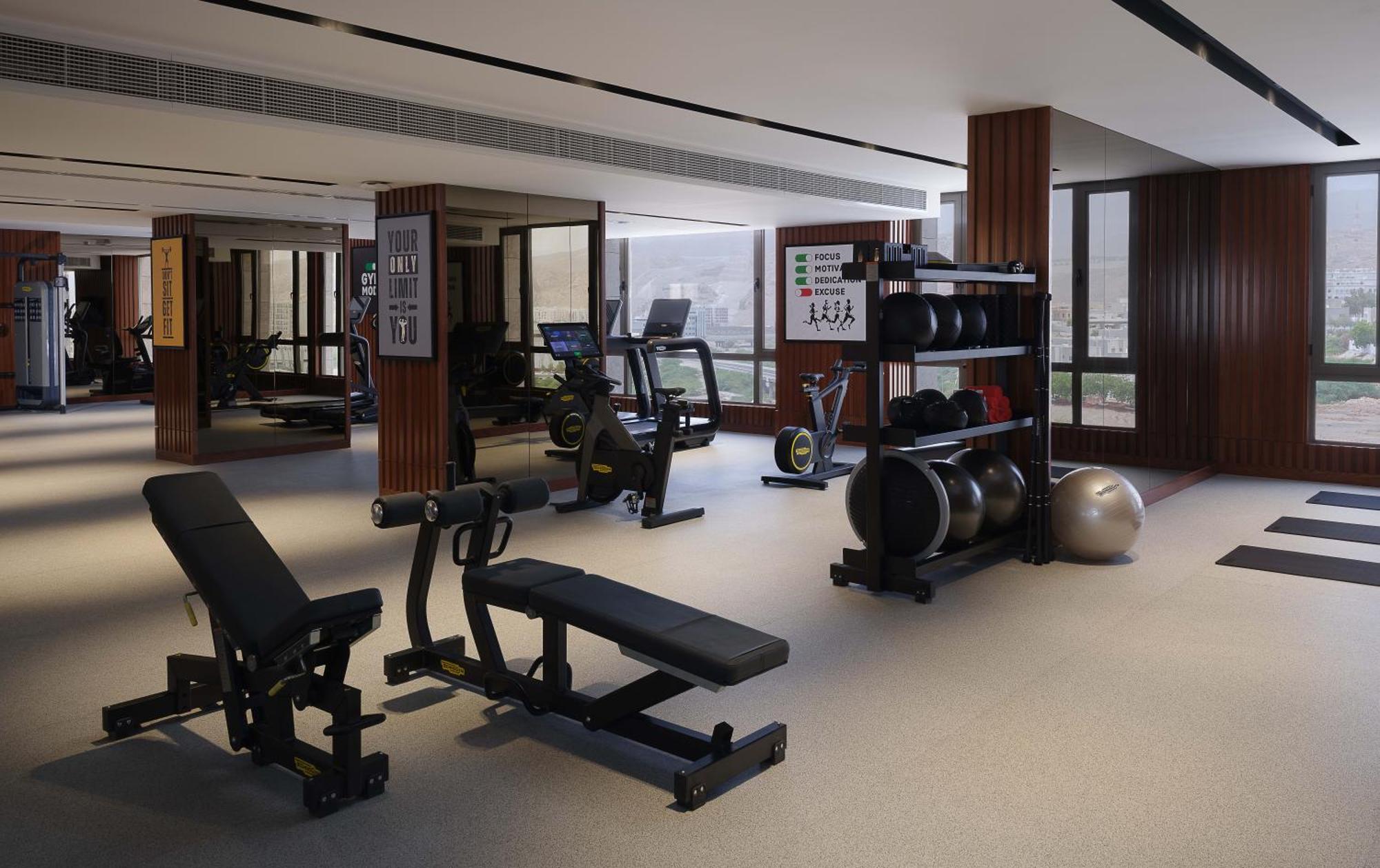 Doubletree By Hilton Muscat Qurum Екстер'єр фото
