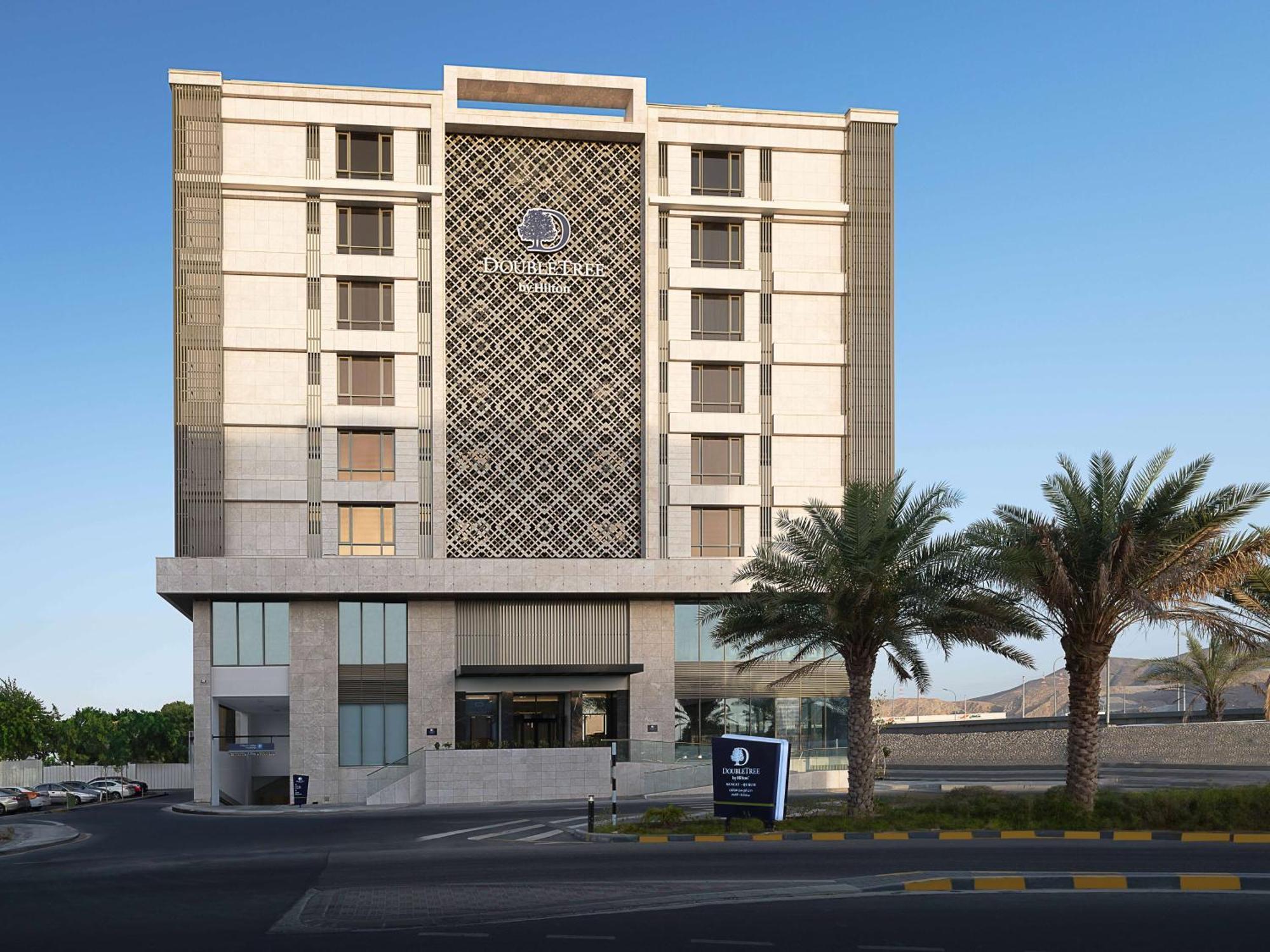 Doubletree By Hilton Muscat Qurum Екстер'єр фото